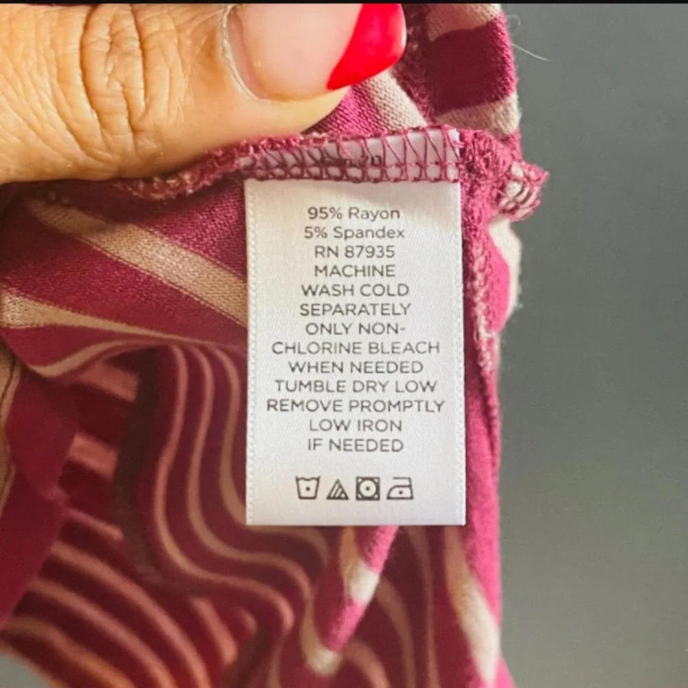 LOGO Lori Goldstein Women's Angle Stripe Knit Asymmetric Hem Long Sleeve Tee XL - Picture 9 of 13